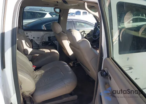 2001 Chevrolet Suburban 1500 Lt z USA, uszkodzony, nr VIN 3GNFK16T71G211700